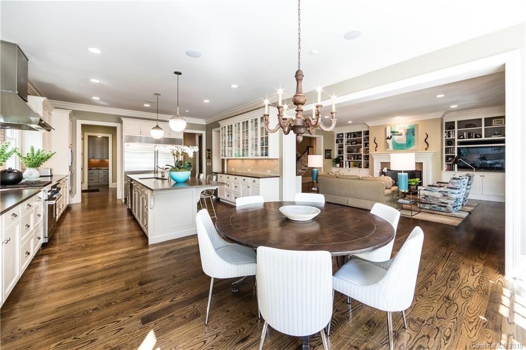 2713 Sherwood Avenue Charlotte NC 28207