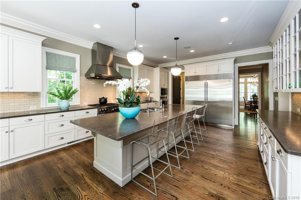 2713 Sherwood Avenue Charlotte NC 28207