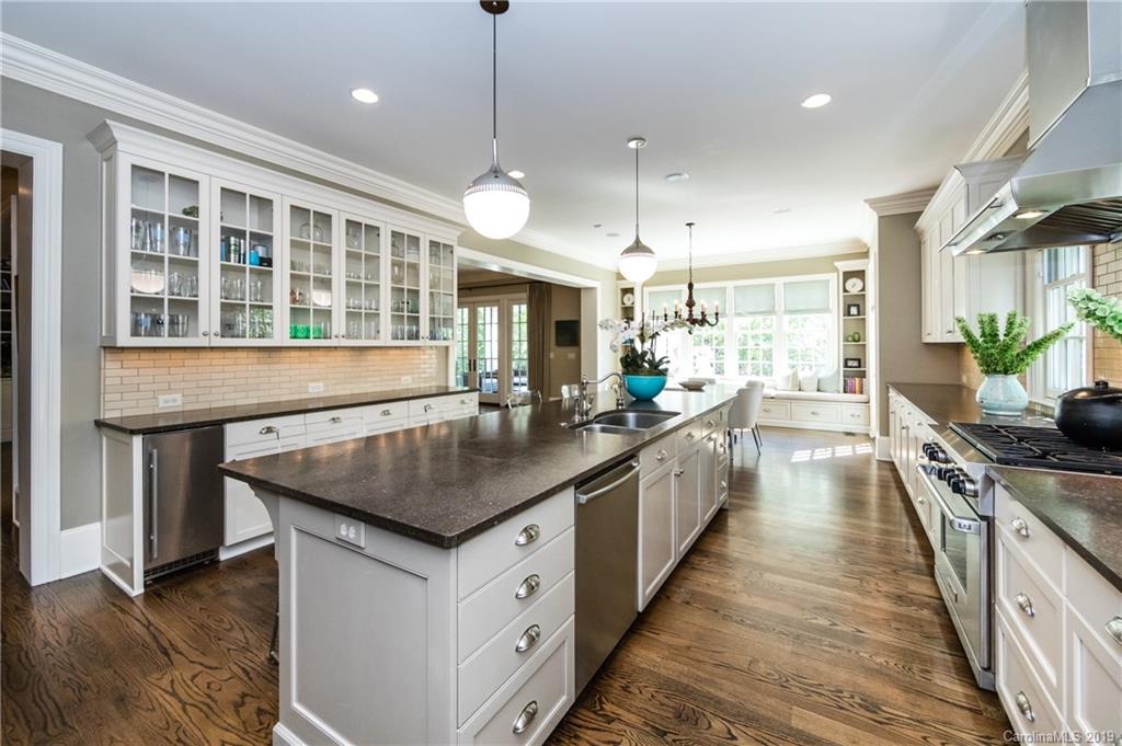 2713 Sherwood Avenue Charlotte NC 28207