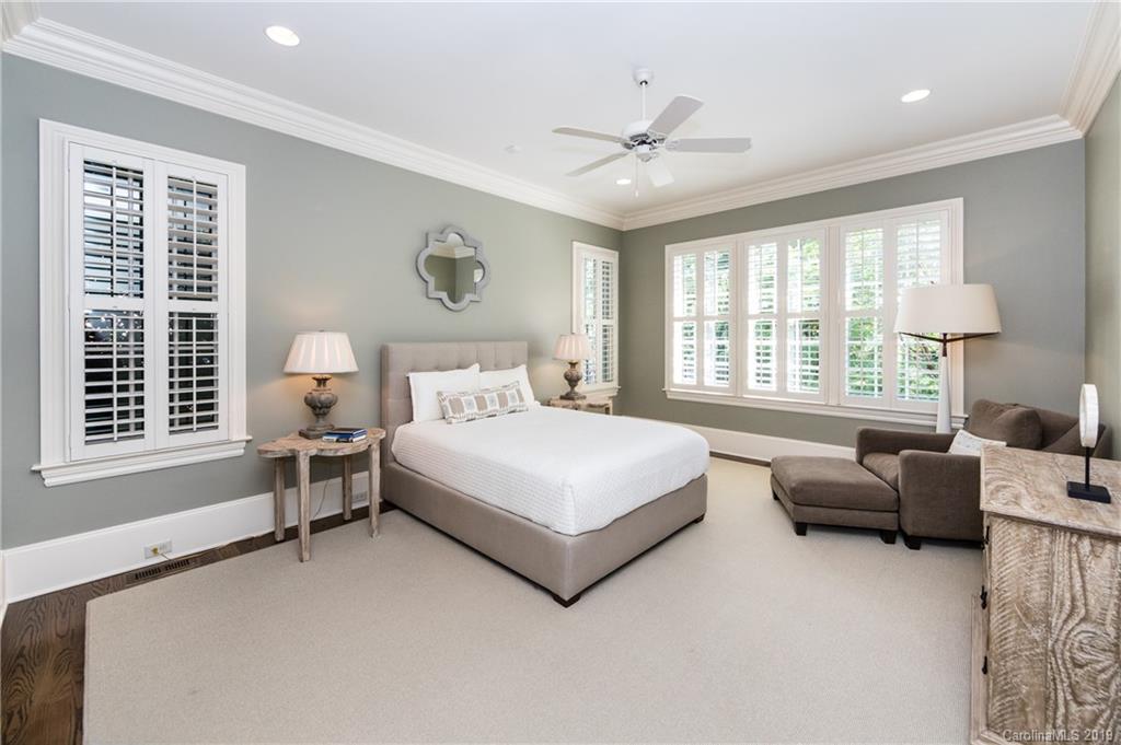 2713 Sherwood Avenue Charlotte NC 28207
