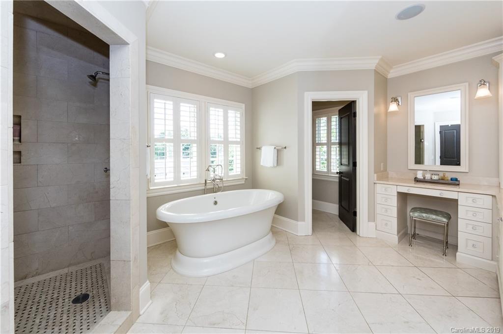 2713 Sherwood Avenue Charlotte NC 28207