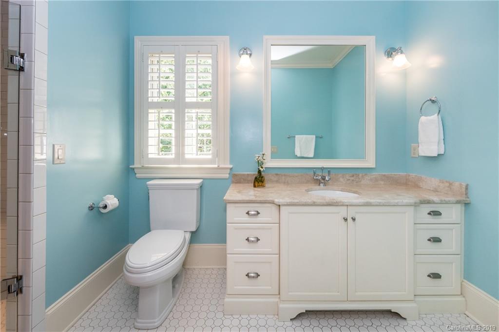 2713 Sherwood Avenue Charlotte NC 28207