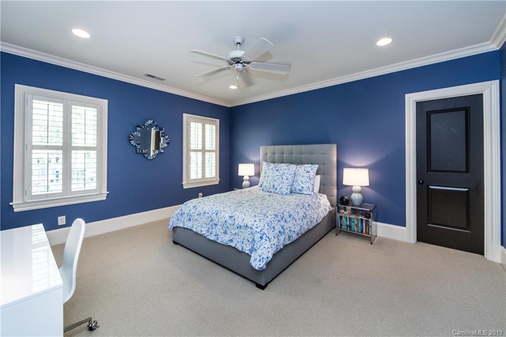 2713 Sherwood Avenue Charlotte NC 28207