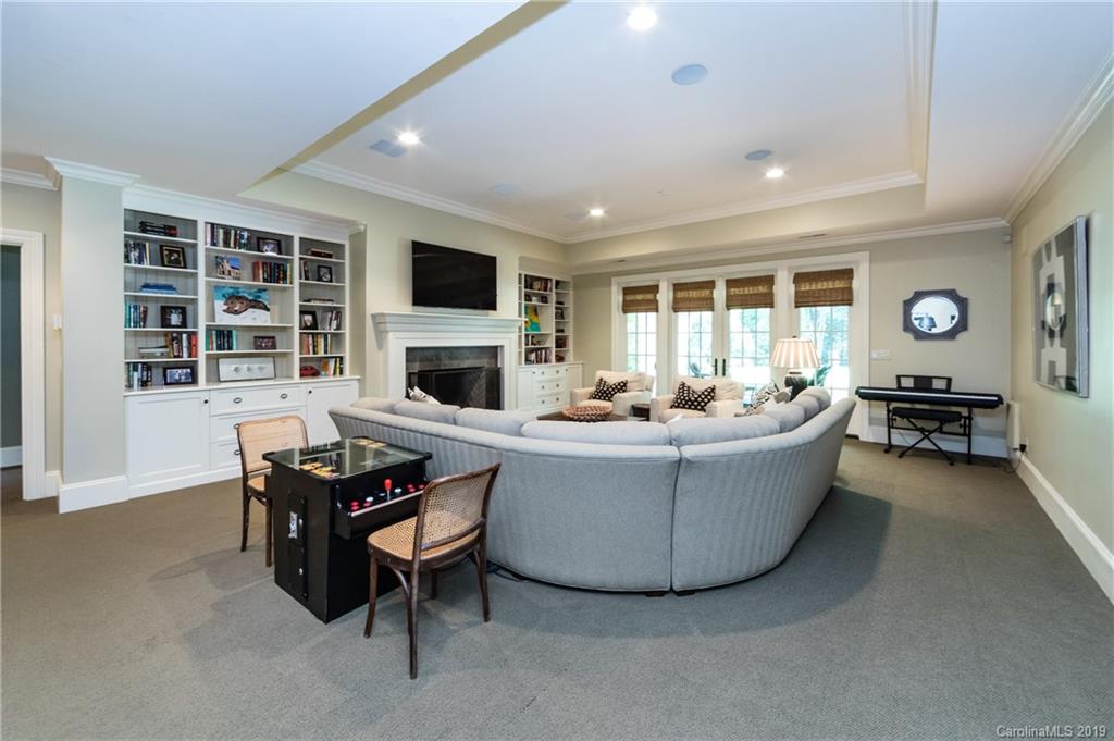 2713 Sherwood Avenue Charlotte NC 28207