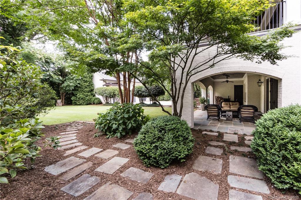 2713 Sherwood Avenue Charlotte NC 28207