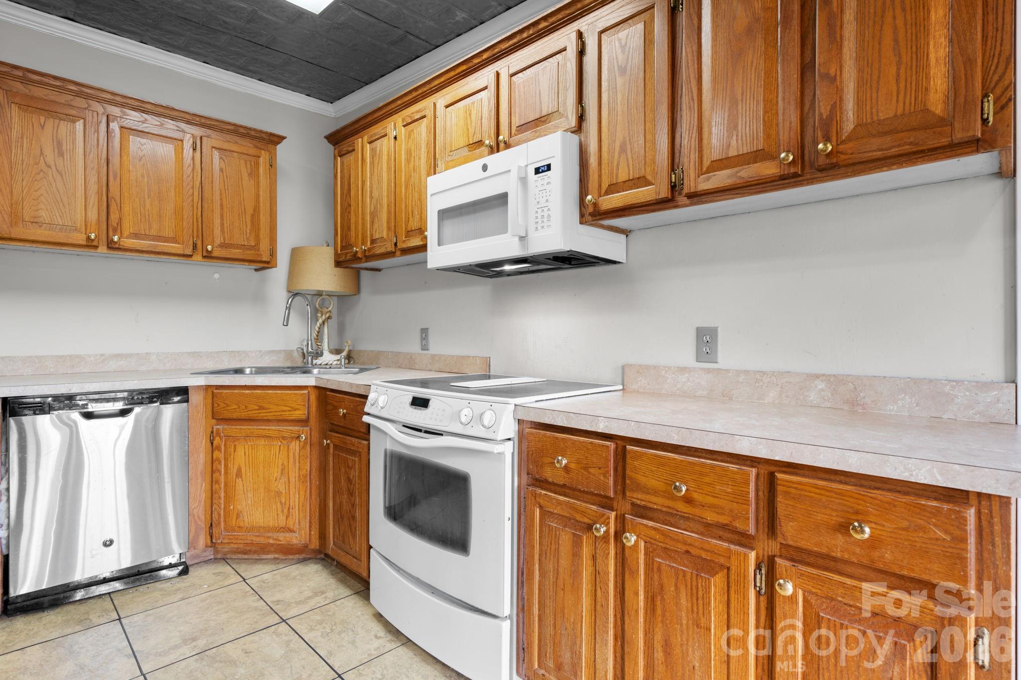 1604 4th Street NE Hickory NC 28601