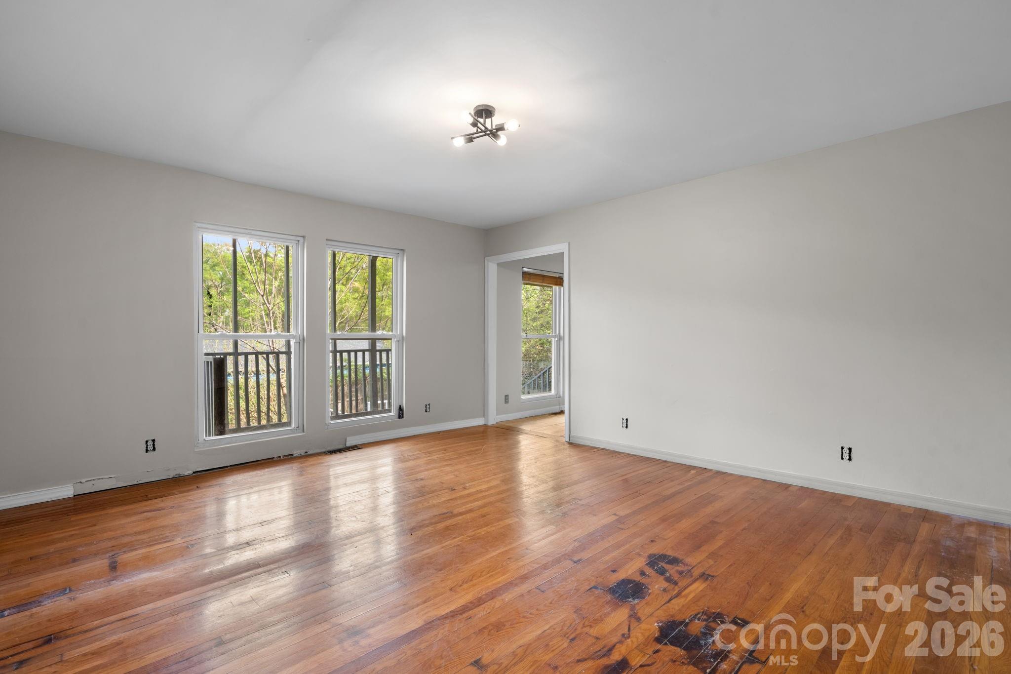 1604 4th Street NE Hickory NC 28601