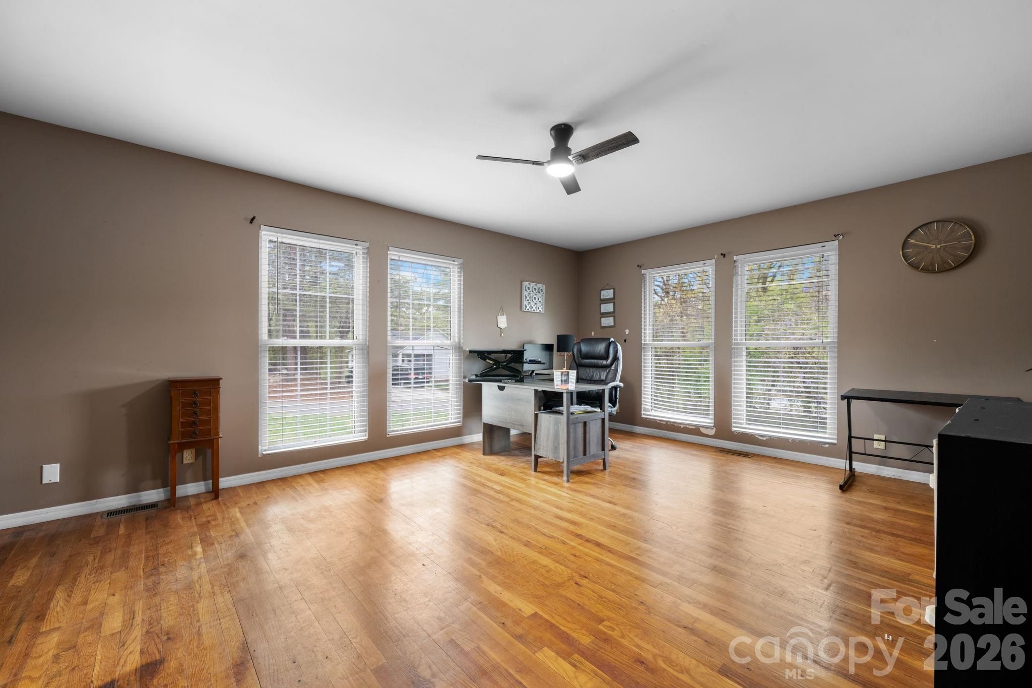 1604 4th Street NE Hickory NC 28601