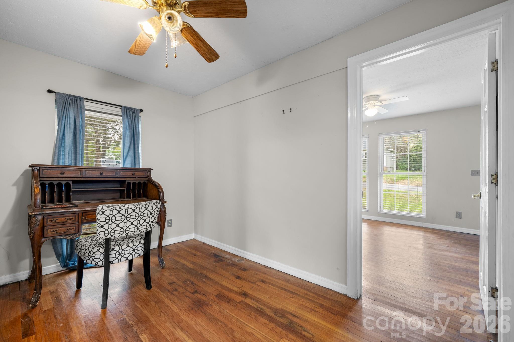1604 4th Street NE Hickory NC 28601
