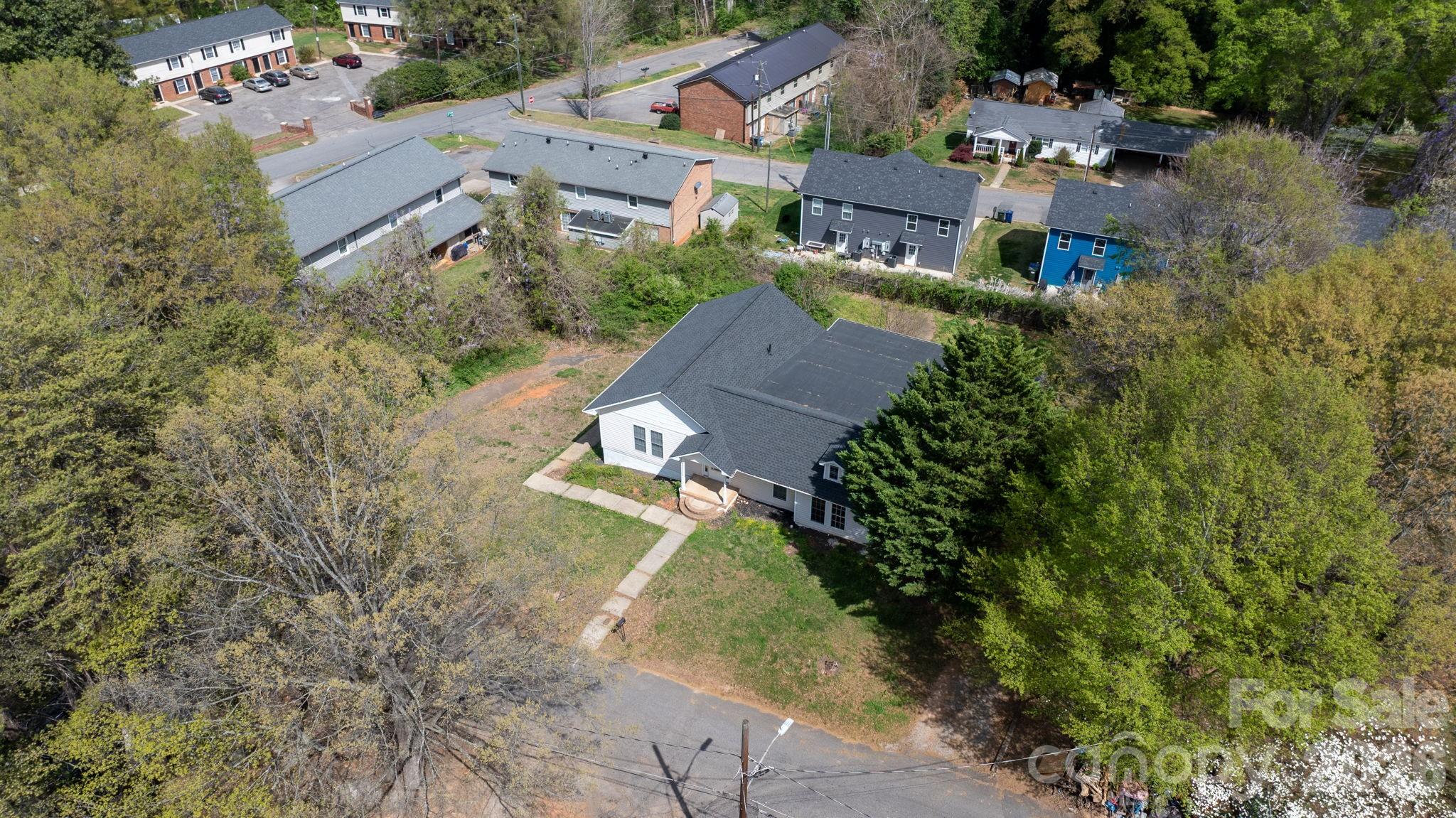 1604 4th Street NE Hickory NC 28601