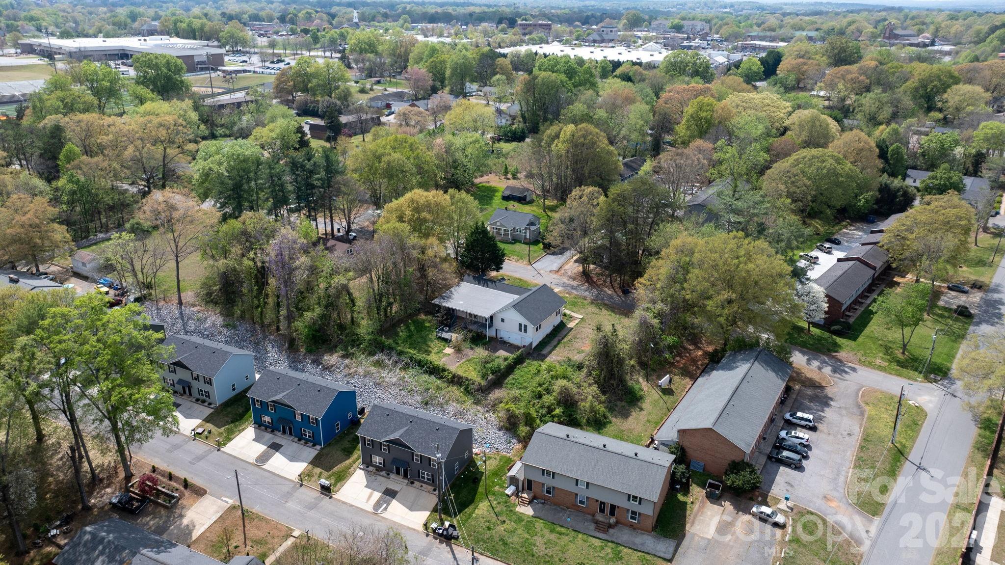 1604 4th Street NE Hickory NC 28601