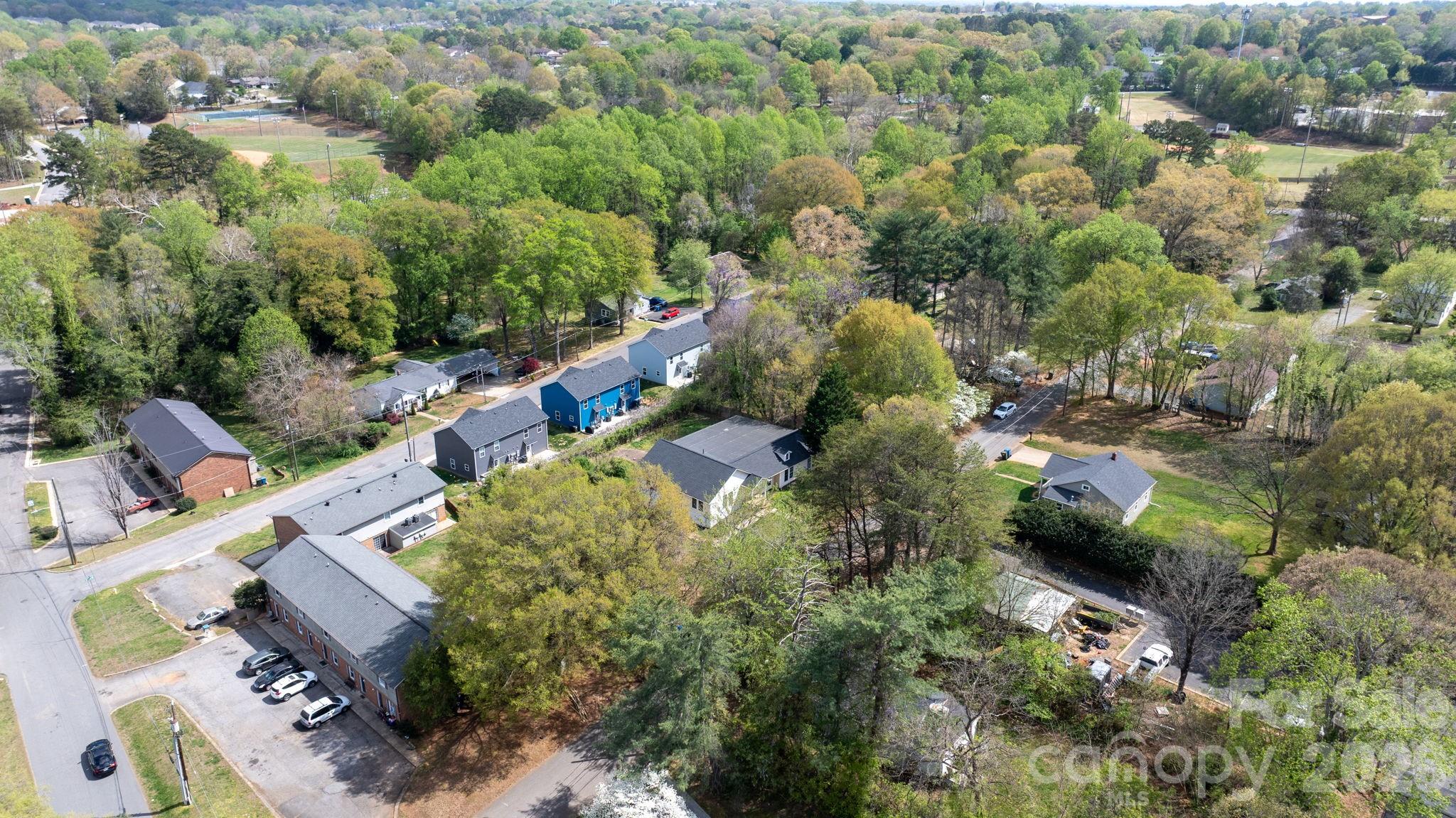 1604 4th Street NE Hickory NC 28601