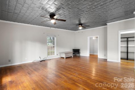 1604 4th Street NE Hickory NC 28601