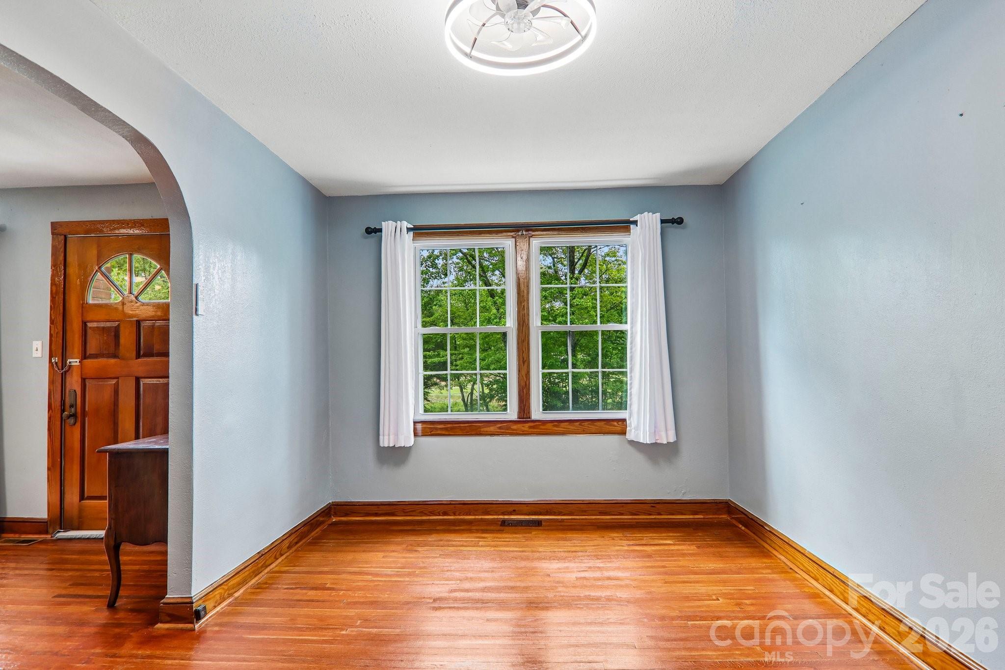 2627 White Oak Road Burnsville NC 28714