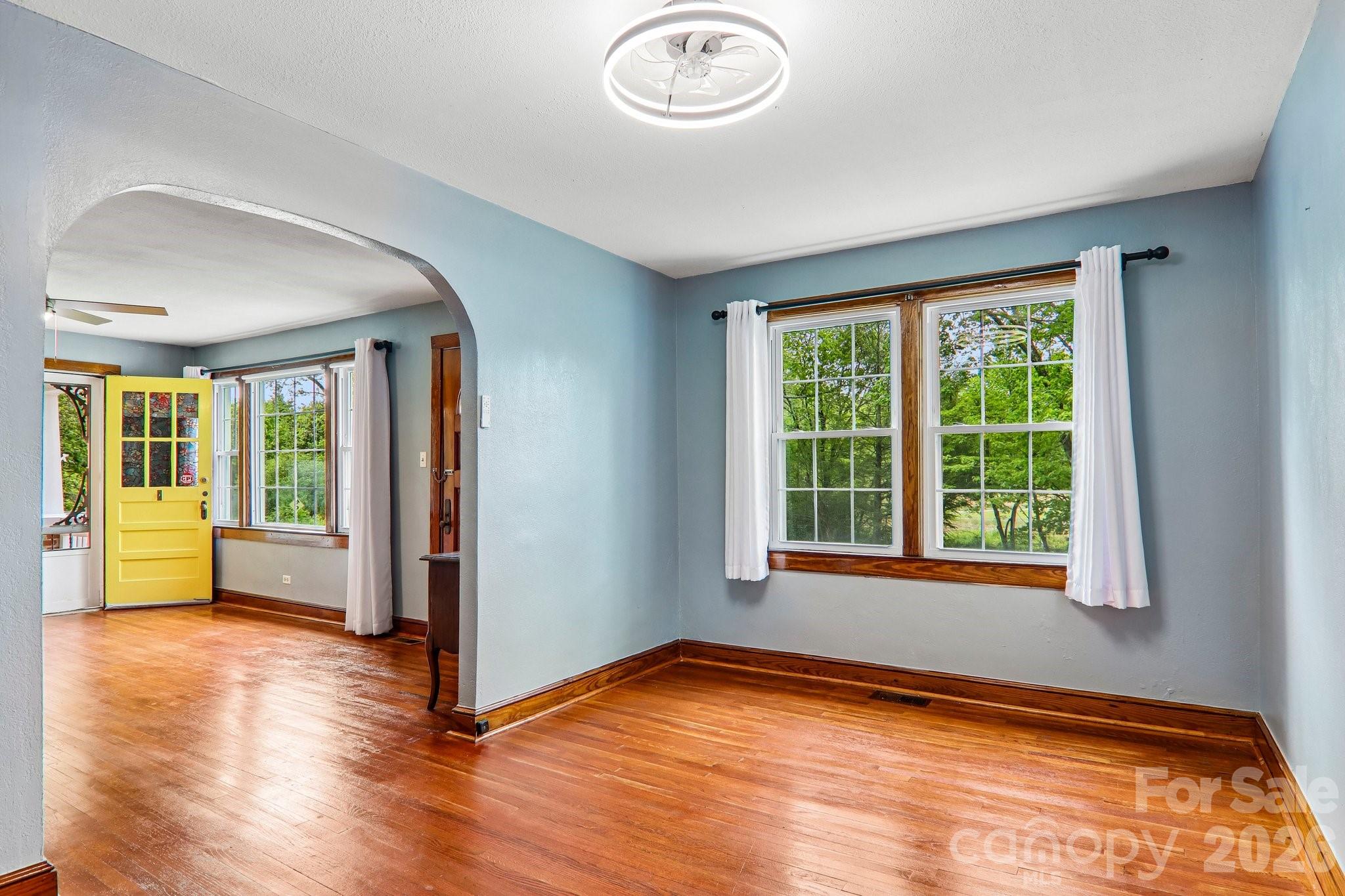 2627 White Oak Road Burnsville NC 28714