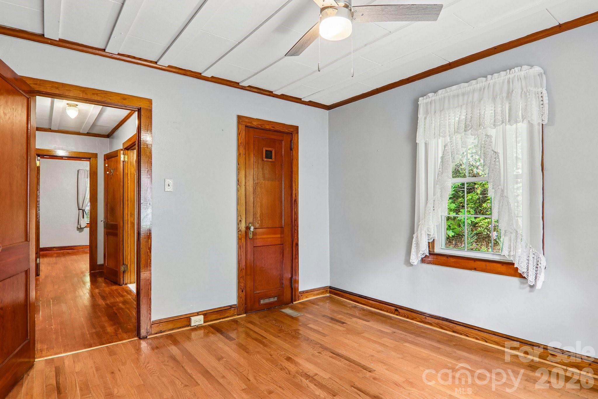 2627 White Oak Road Burnsville NC 28714
