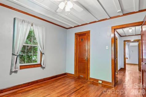 2627 White Oak Road Burnsville NC 28714