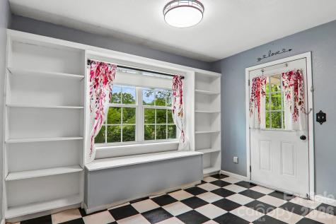 2627 White Oak Road Burnsville NC 28714