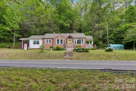 2627 White Oak Road Burnsville NC 28714