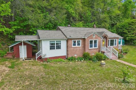 2627 White Oak Road Burnsville NC 28714