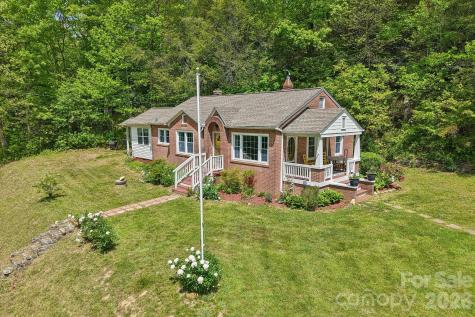 2627 White Oak Road Burnsville NC 28714