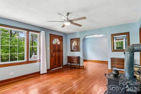 2627 White Oak Road Burnsville NC 28714