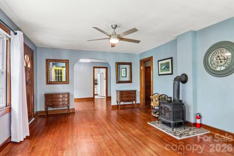2627 White Oak Road Burnsville NC 28714
