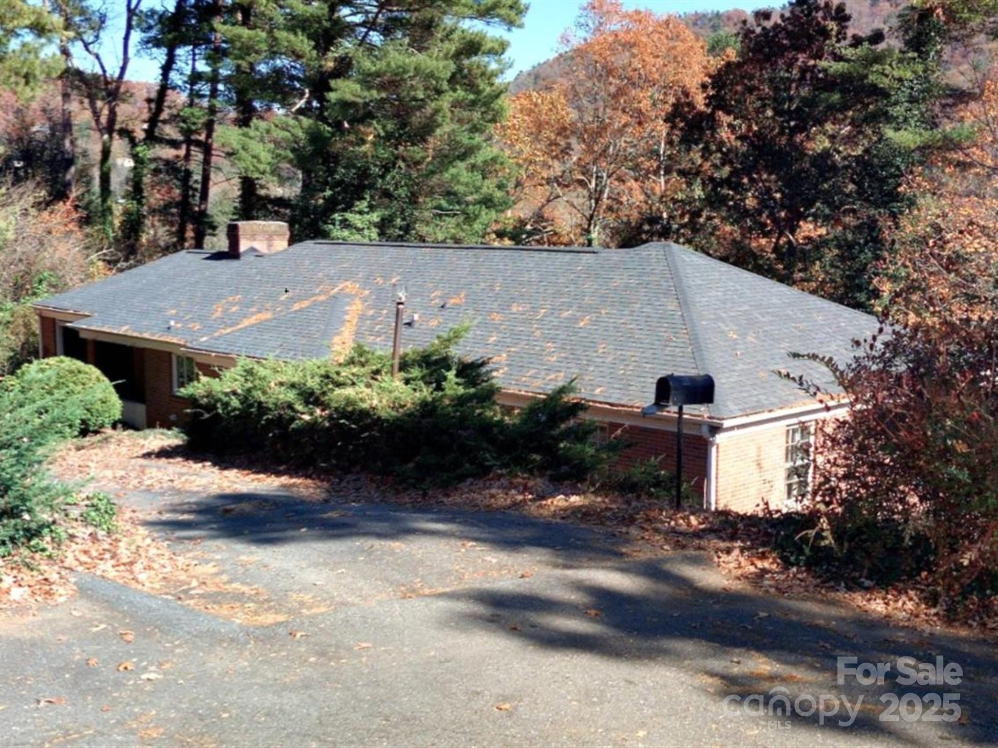 50 Kimberly Knoll Road Asheville NC 28804