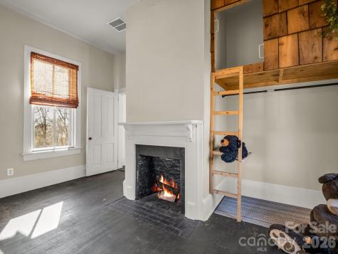 219 Stoney Mountain Road Hendersonville NC 28791