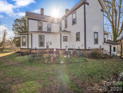 219 Stoney Mountain Road Hendersonville NC 28791