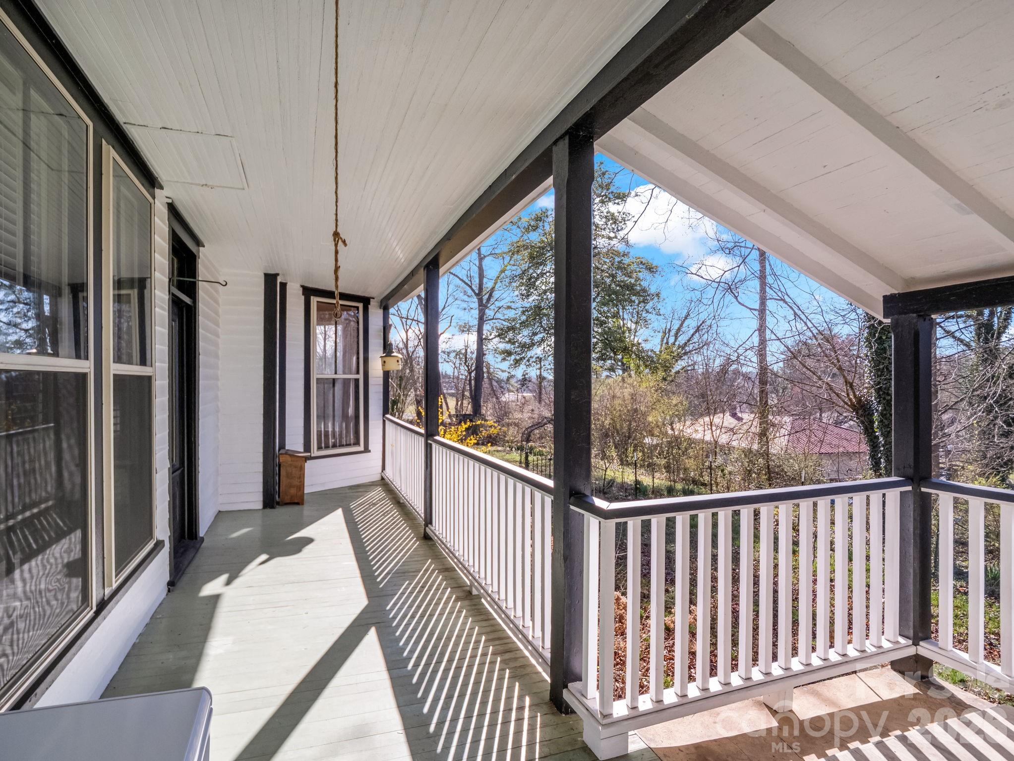 219 Stoney Mountain Road Hendersonville NC 28791