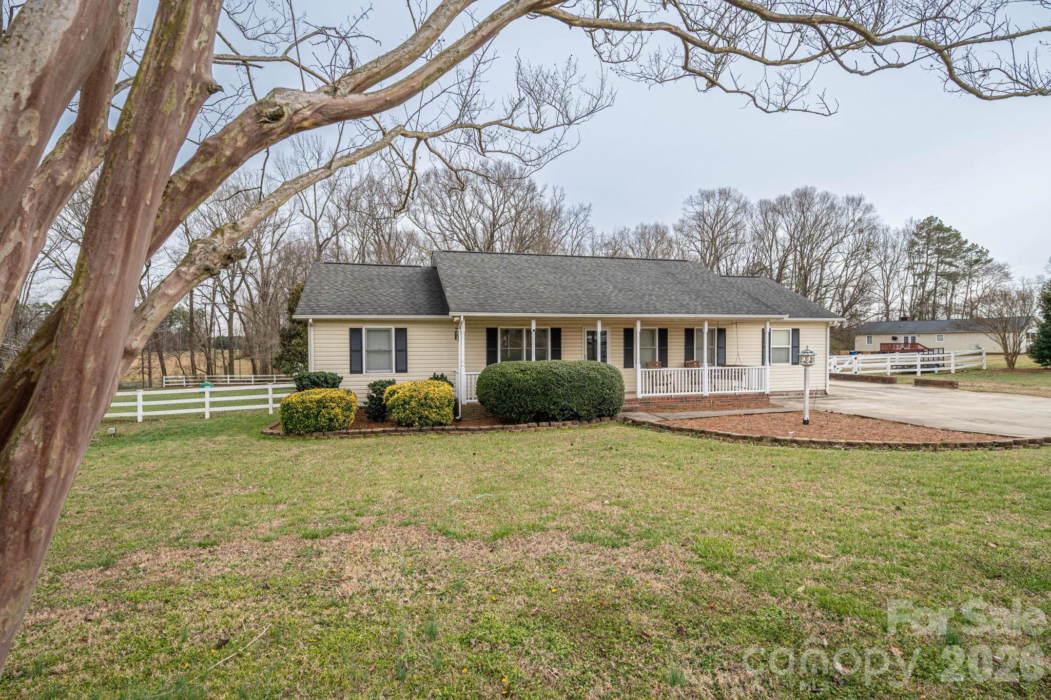 112 Pilots Ridge Drive Bessemer City NC 28016