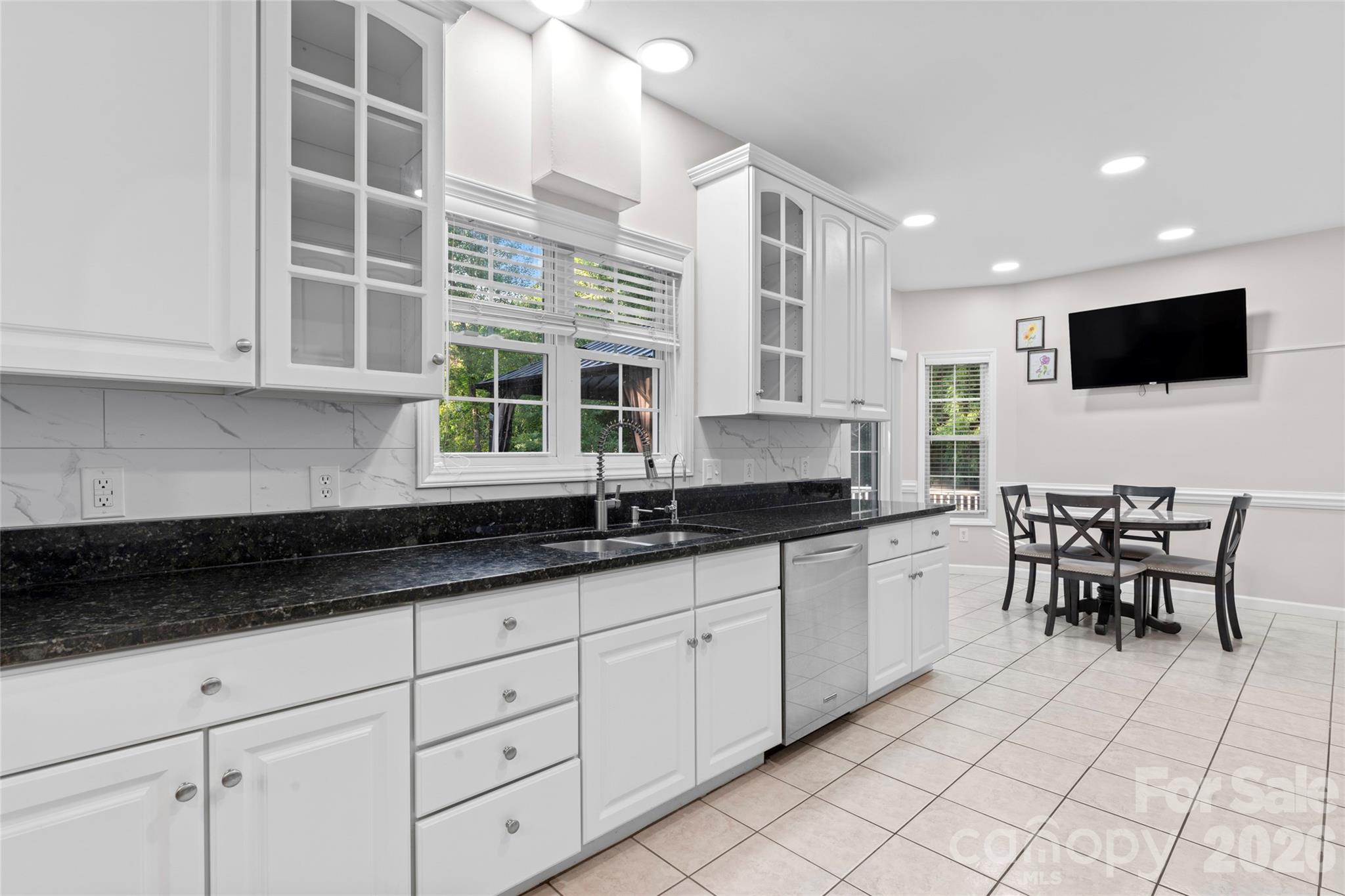 220 35th Avenue NE Hickory NC 28601