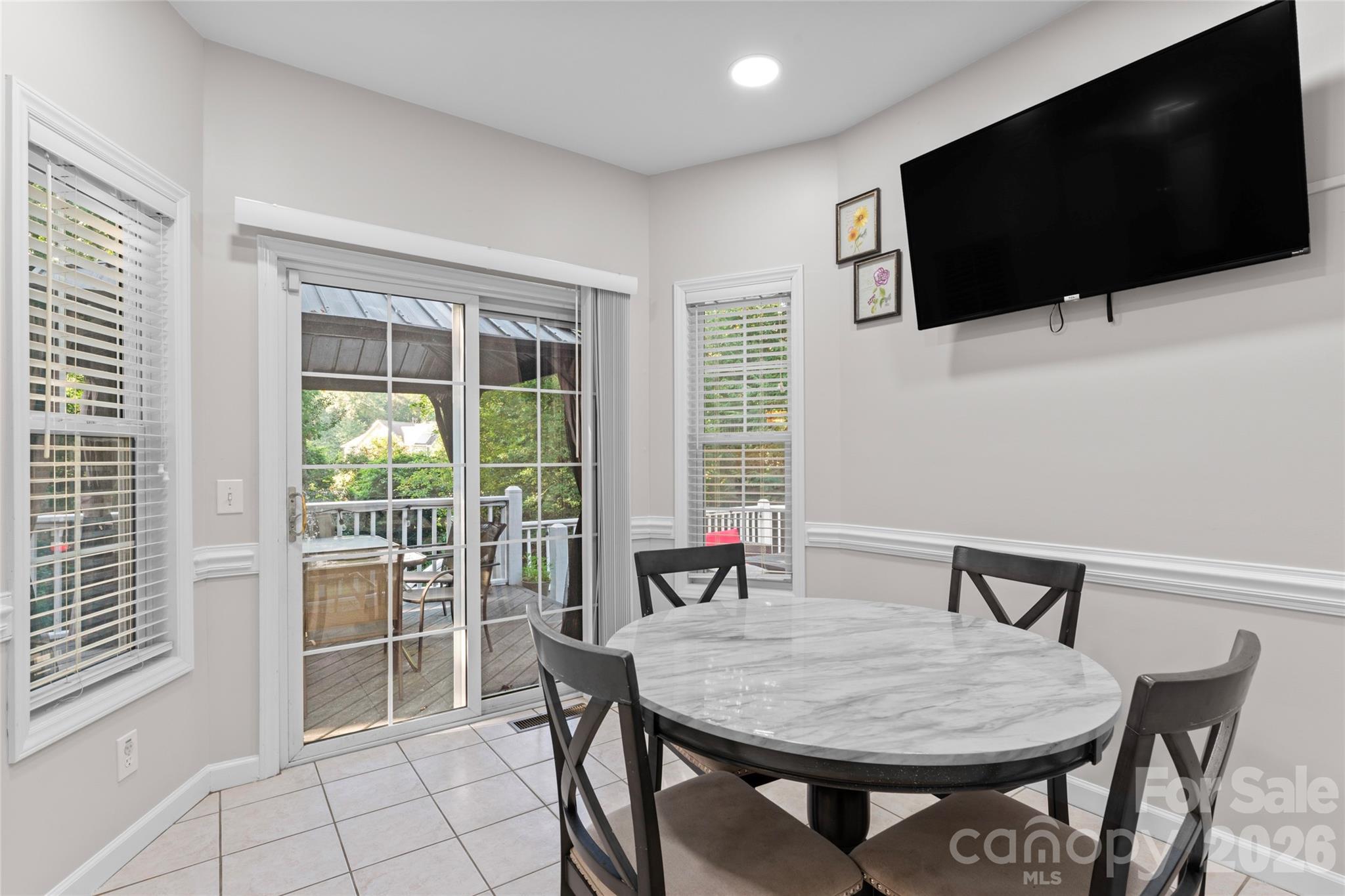 220 35th Avenue NE Hickory NC 28601