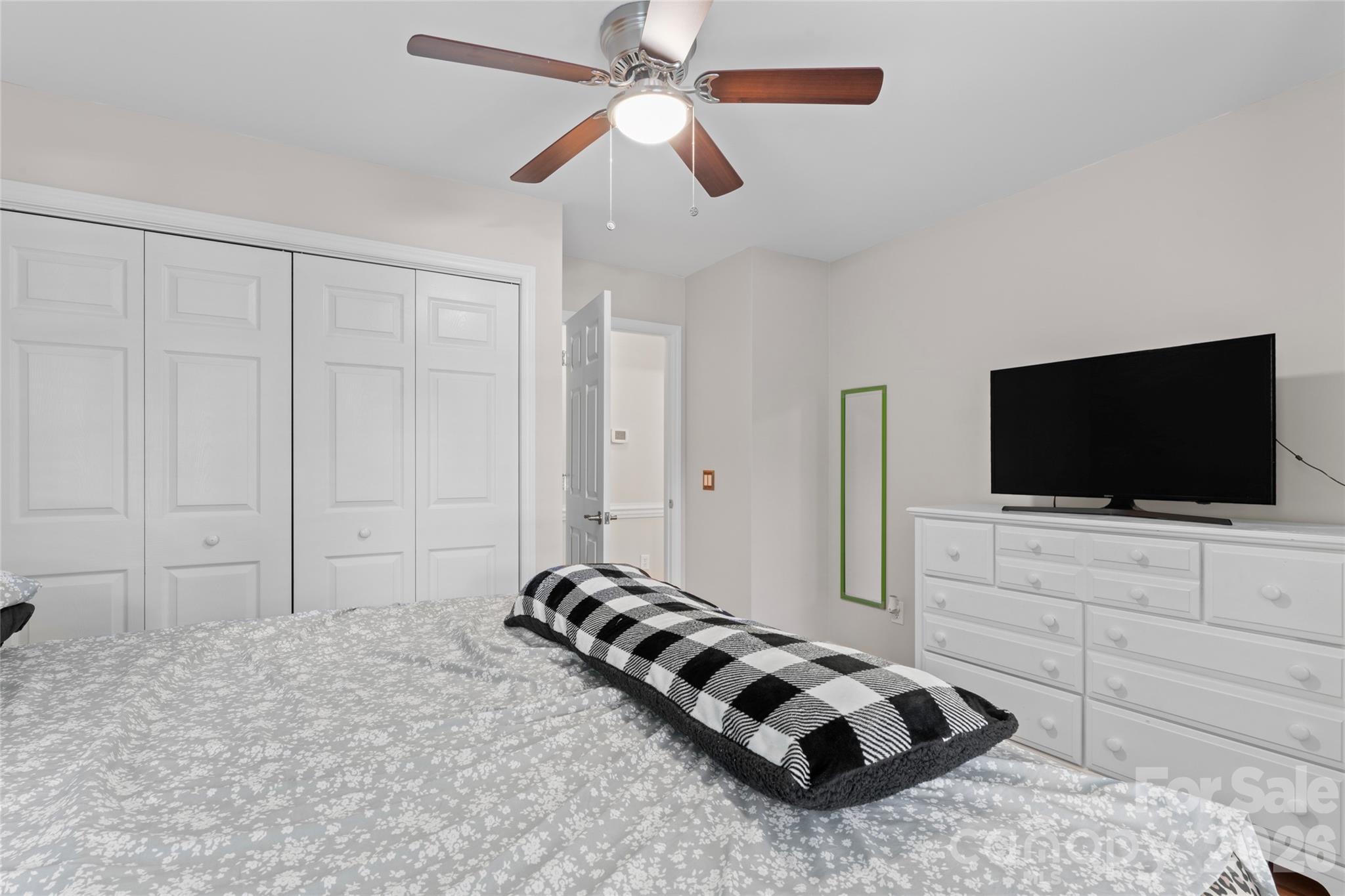 220 35th Avenue NE Hickory NC 28601