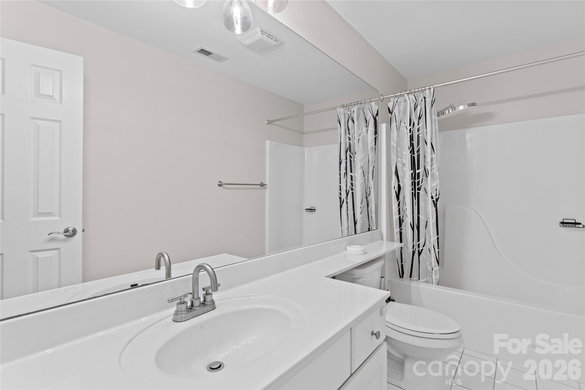 220 35th Avenue NE Hickory NC 28601