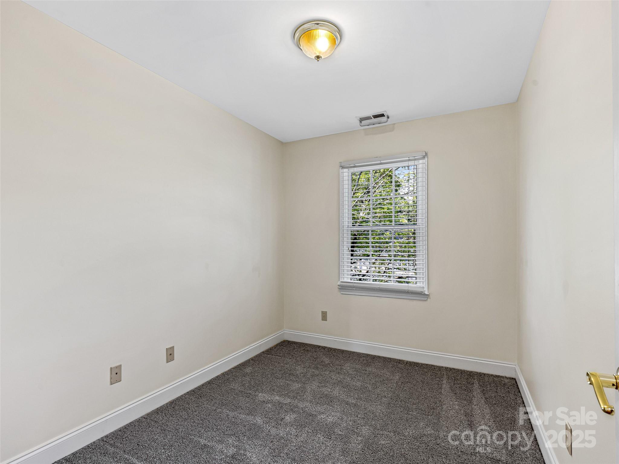 12 Whitleigh Court Arden NC 28704