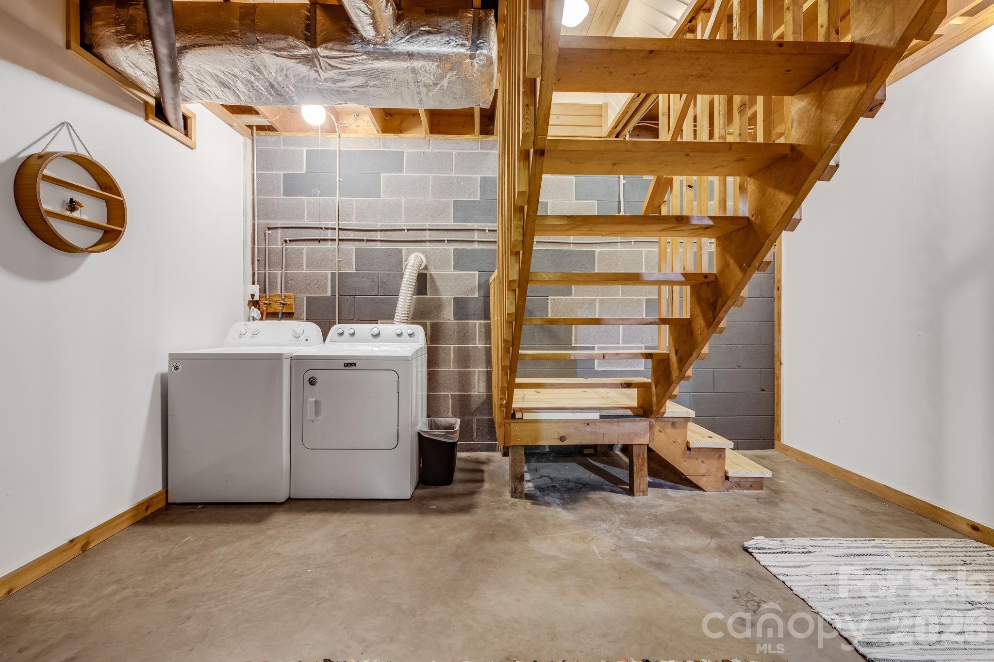 694 Boulder Road Marshall NC 28753