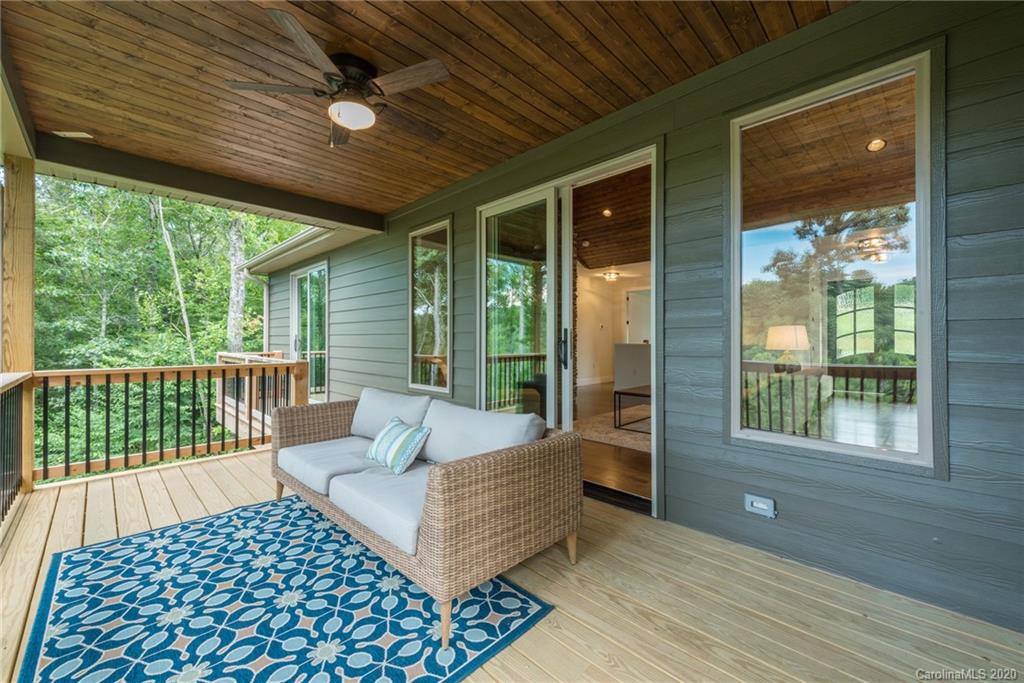 28 Ledgestone Drive Fairview NC 28730