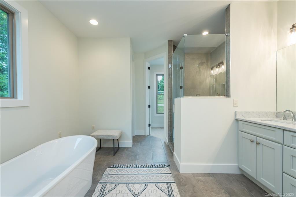 28 Ledgestone Drive Fairview NC 28730