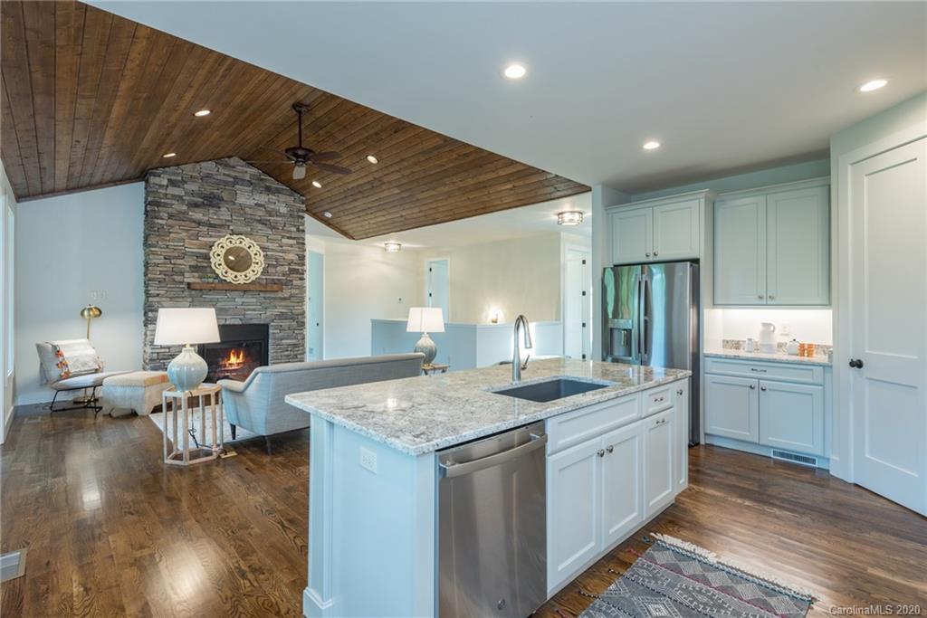 28 Ledgestone Drive Fairview NC 28730