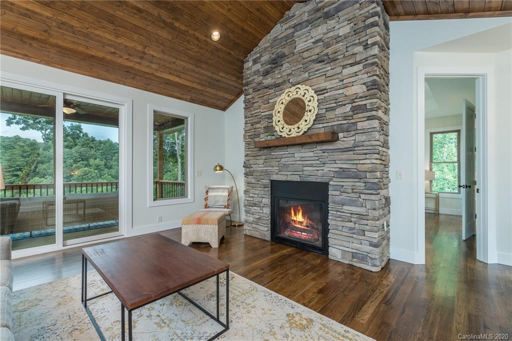 28 Ledgestone Drive Fairview NC 28730