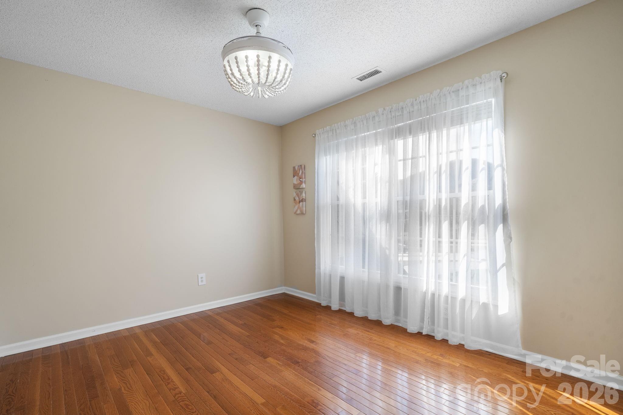 1801 Twin Ponds Drive Hickory NC 28602