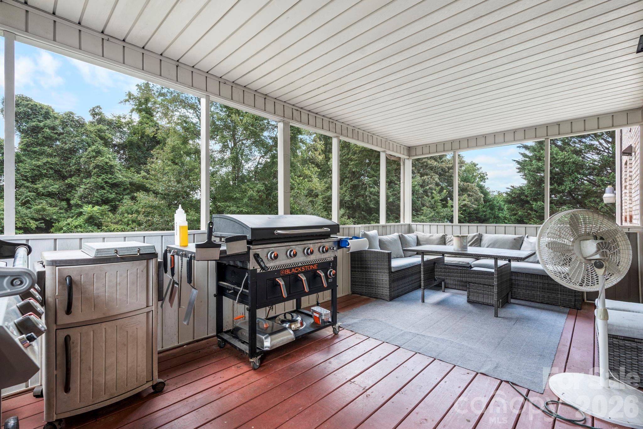1801 Twin Ponds Drive Hickory NC 28602
