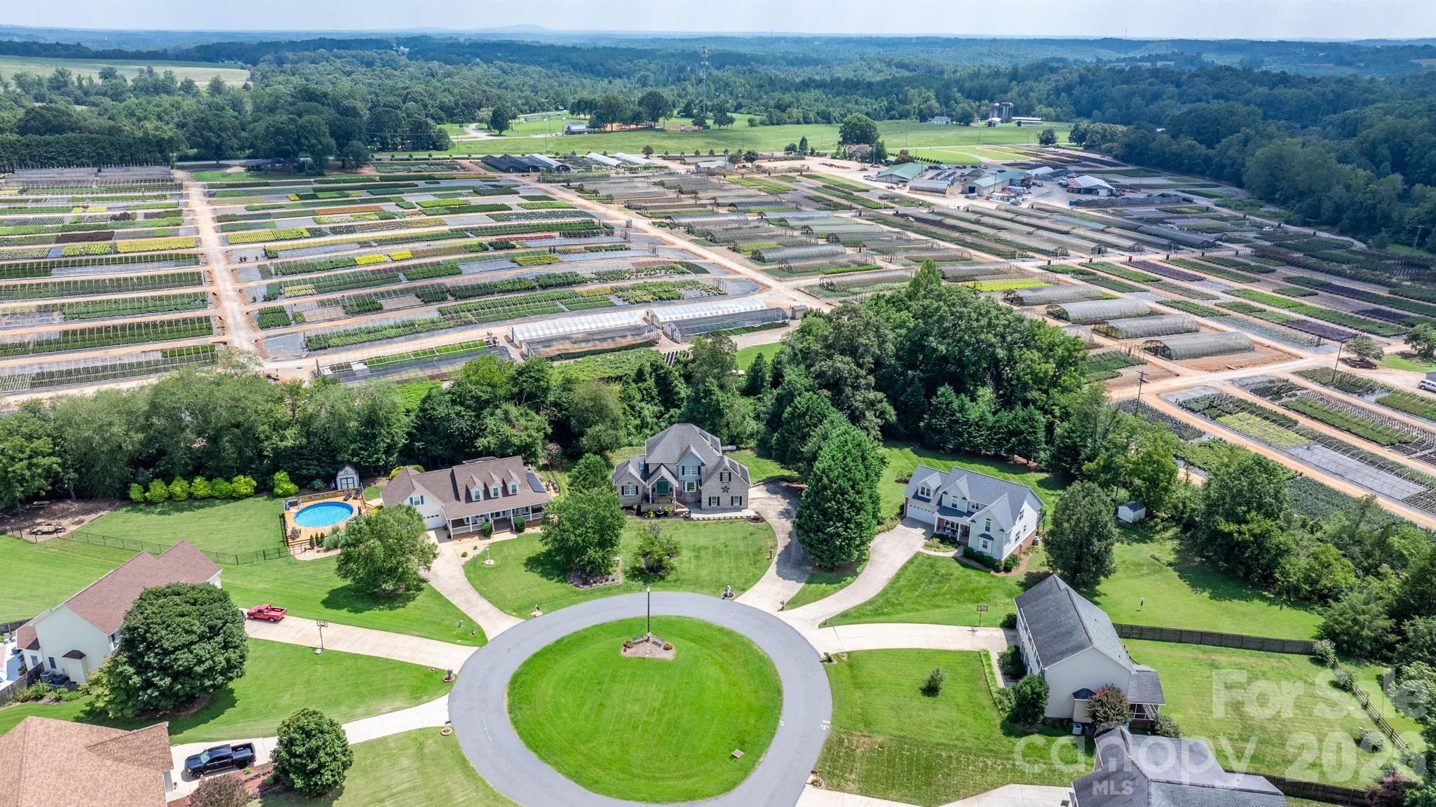 1801 Twin Ponds Drive Hickory NC 28602