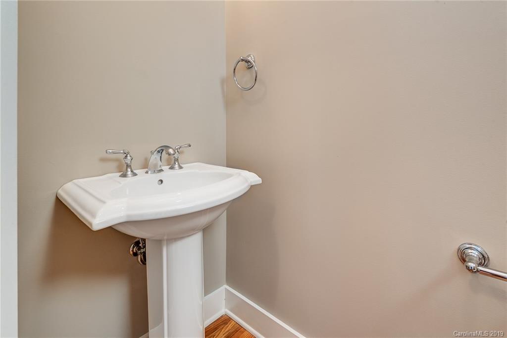 26 Craftsman Circle Asheville NC 28805