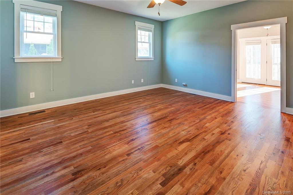 26 Craftsman Circle Asheville NC 28805