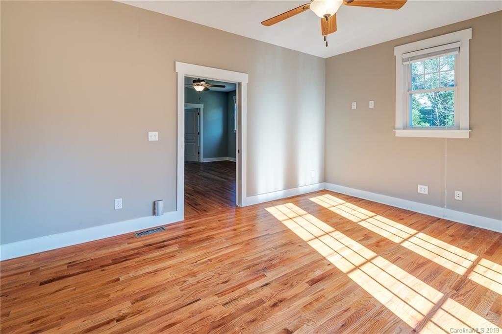 26 Craftsman Circle Asheville NC 28805