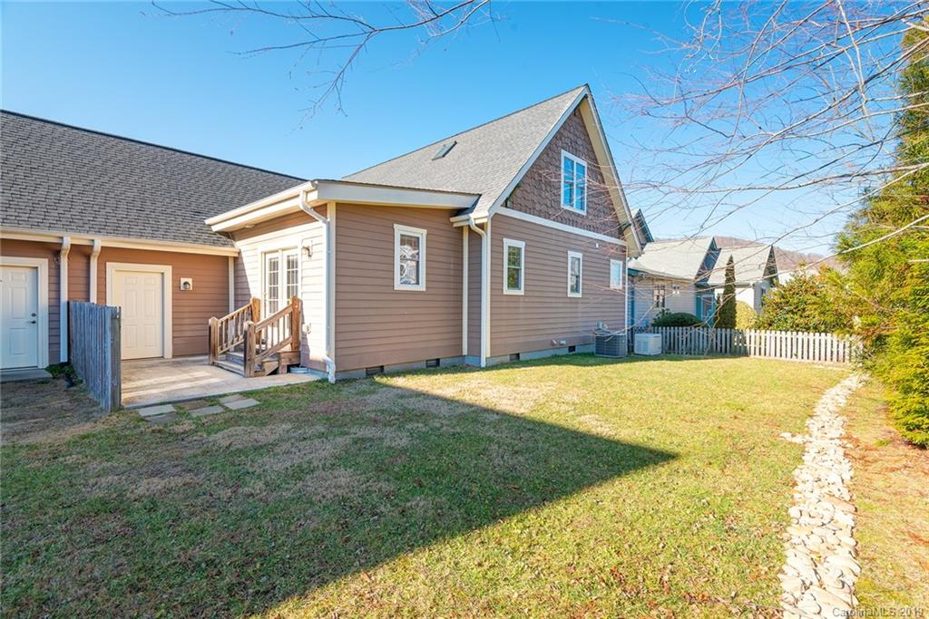 26 Craftsman Circle Asheville NC 28805