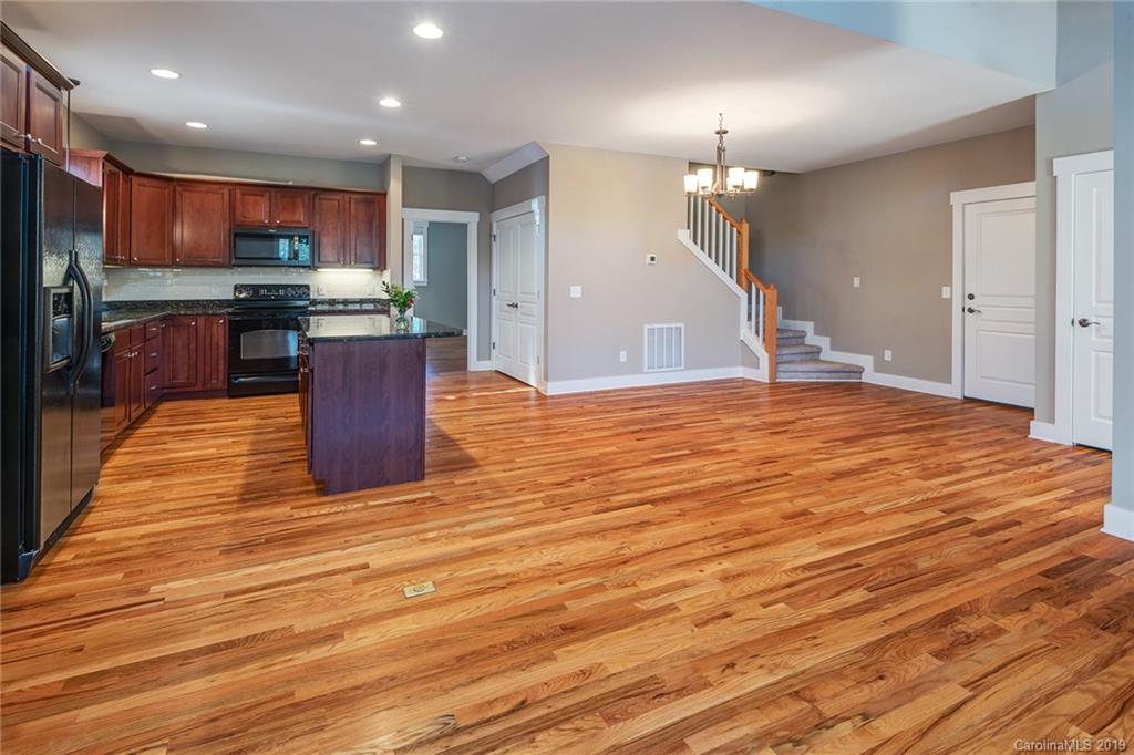 26 Craftsman Circle Asheville NC 28805